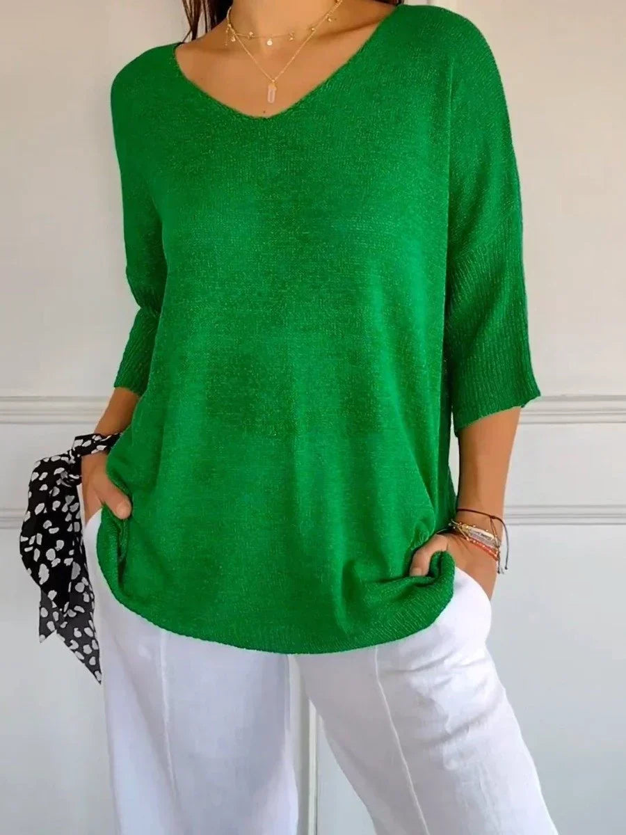 JO | Single-colored knitted top with V-neckline