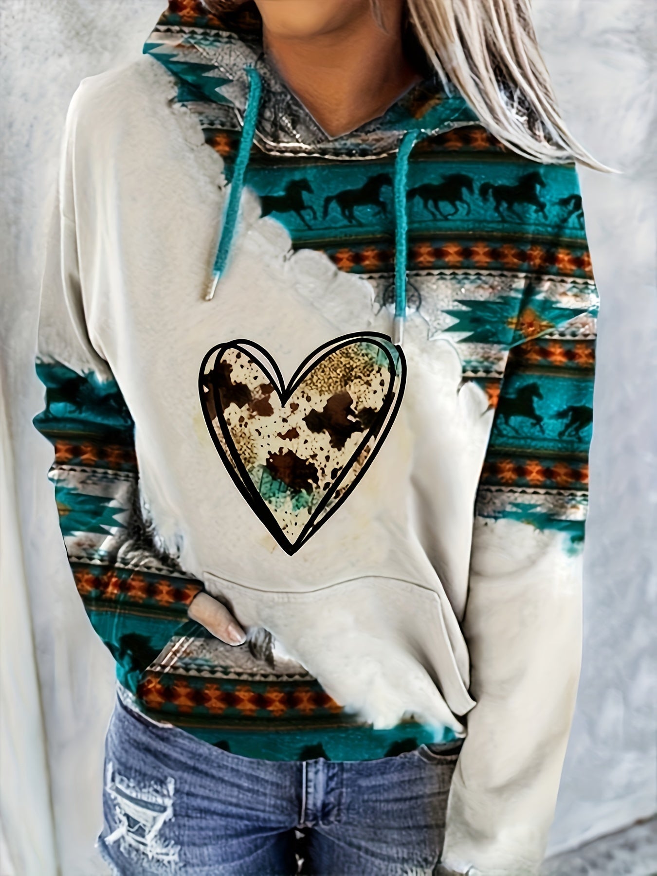 JO | Hoodie with Aztec pattern