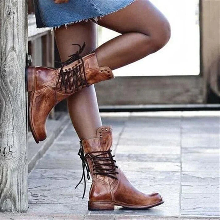 JO | Vintage leather lace-up boots