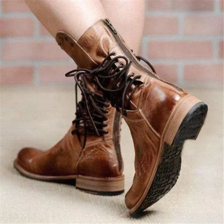 JO | Vintage leather lace-up boots