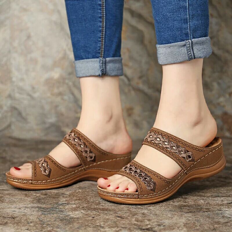 JO | Versatile and lightweight sandals
