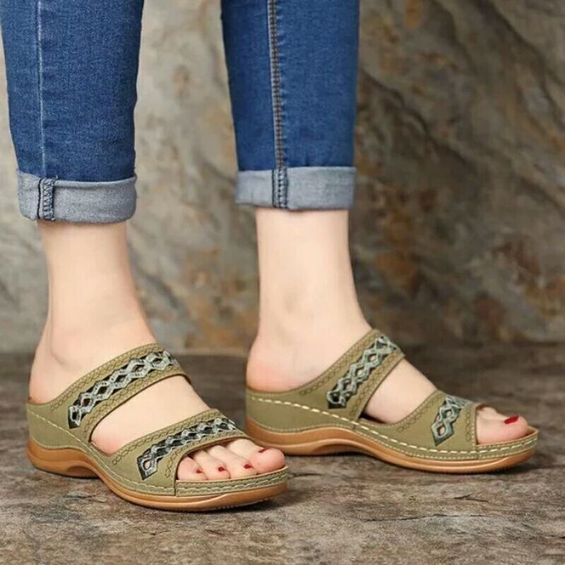 JO | Versatile and lightweight sandals