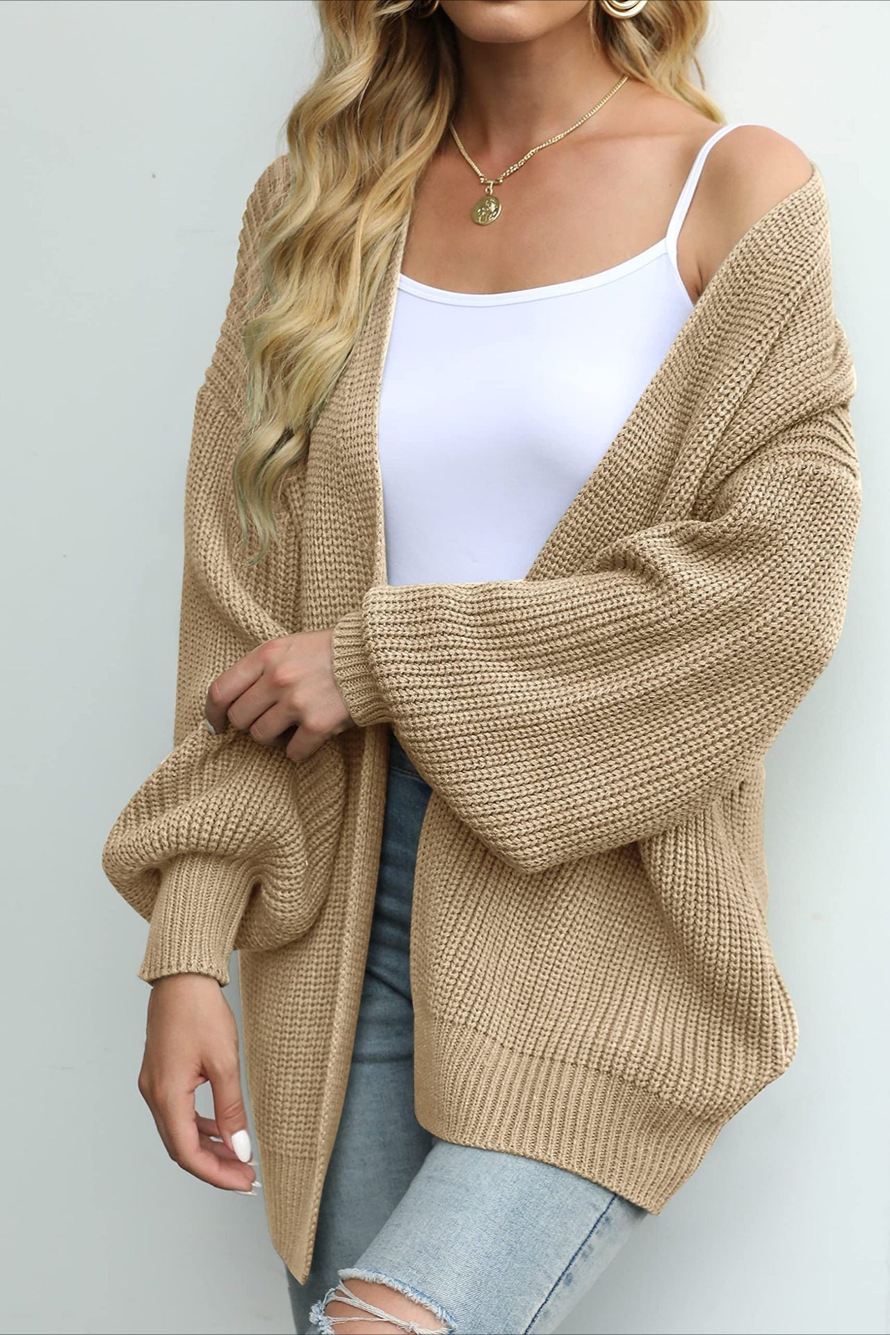 JO | Trendy and elegant winter cardigan