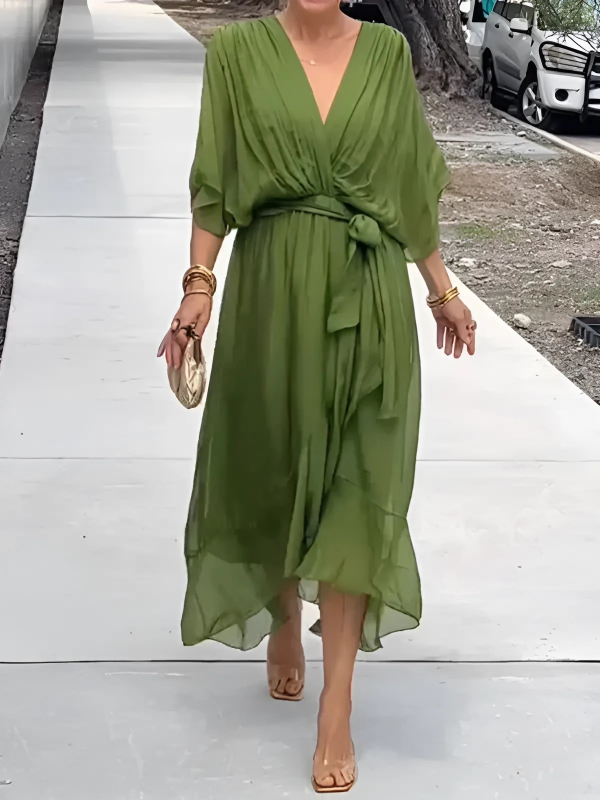 JO | Timeless midi dress in a wrap look