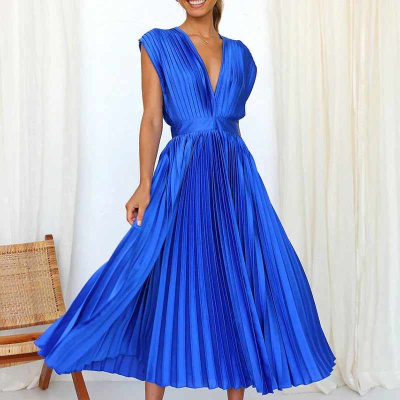 JO | Maxi dress with V-neck and pleats