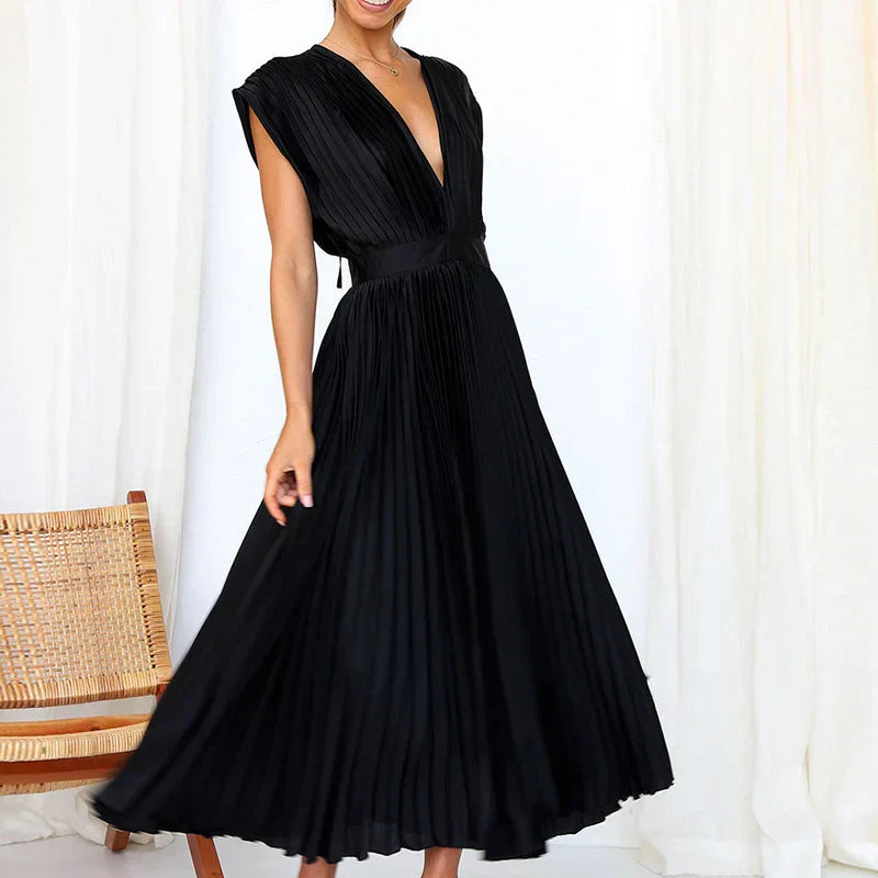 JO | Maxi dress with V-neck and pleats