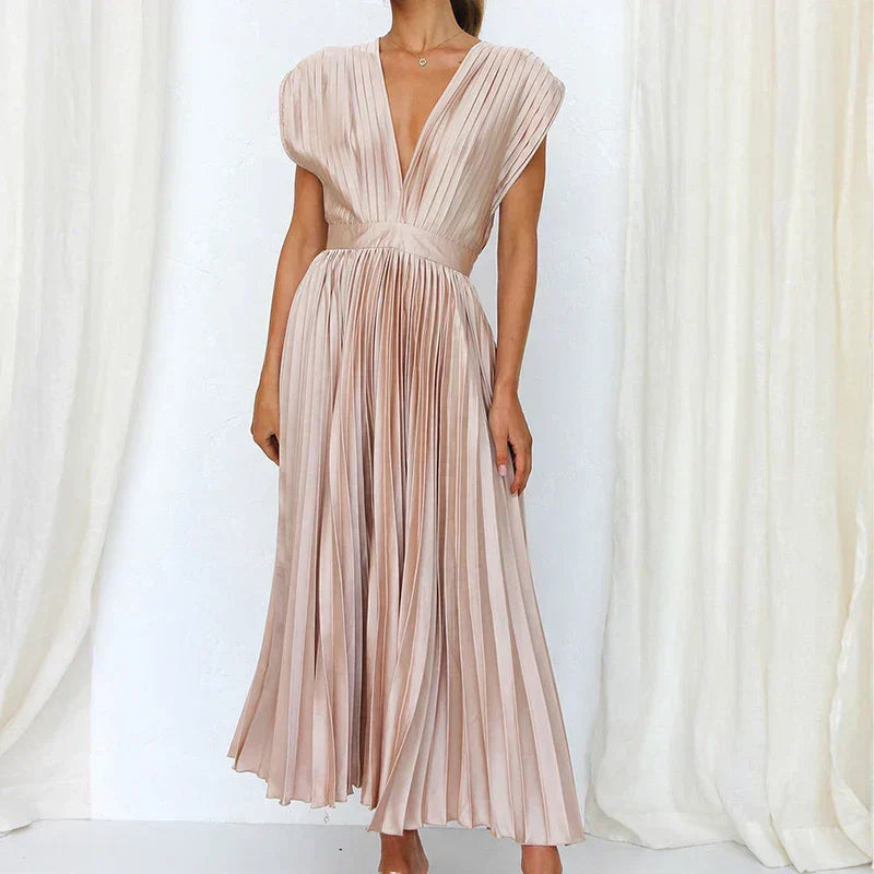 JO | Maxi dress with V-neck and pleats