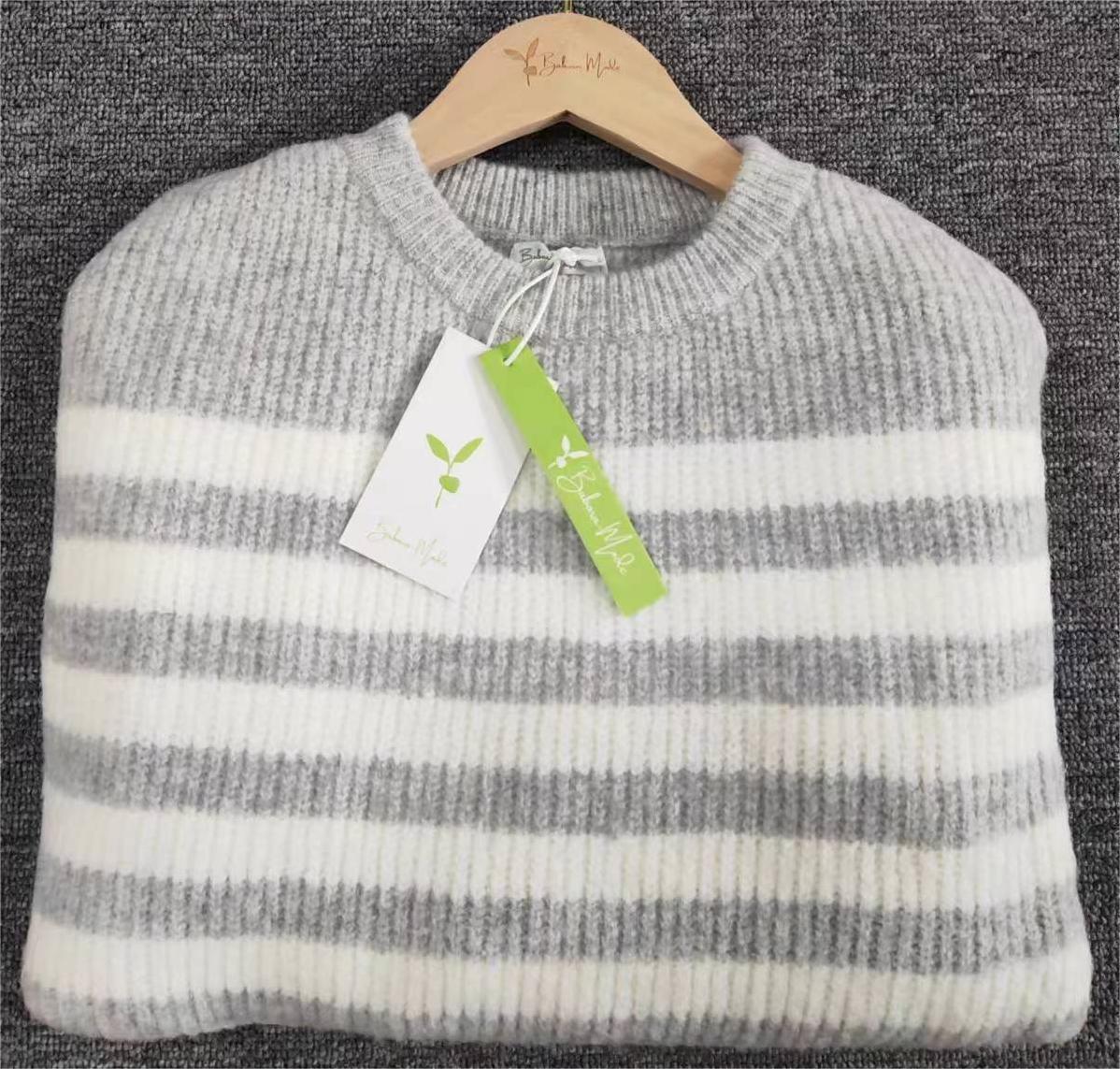 JO |Chic striped long sleeve sweater