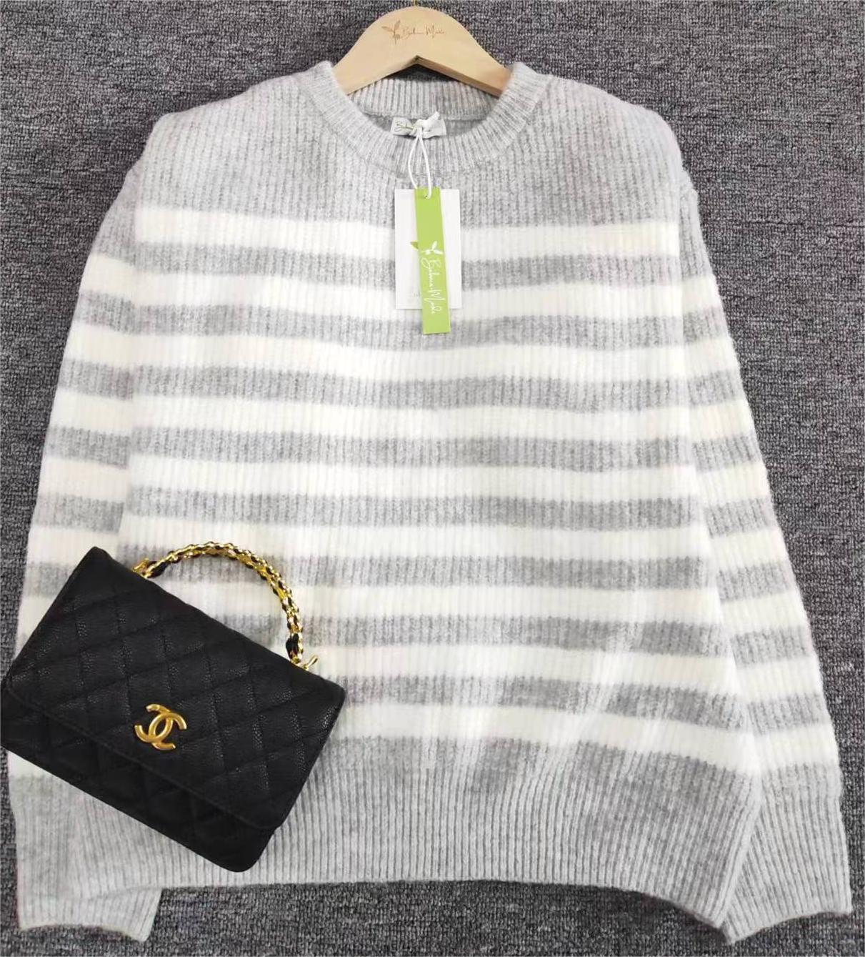 JO |Chic striped long sleeve sweater