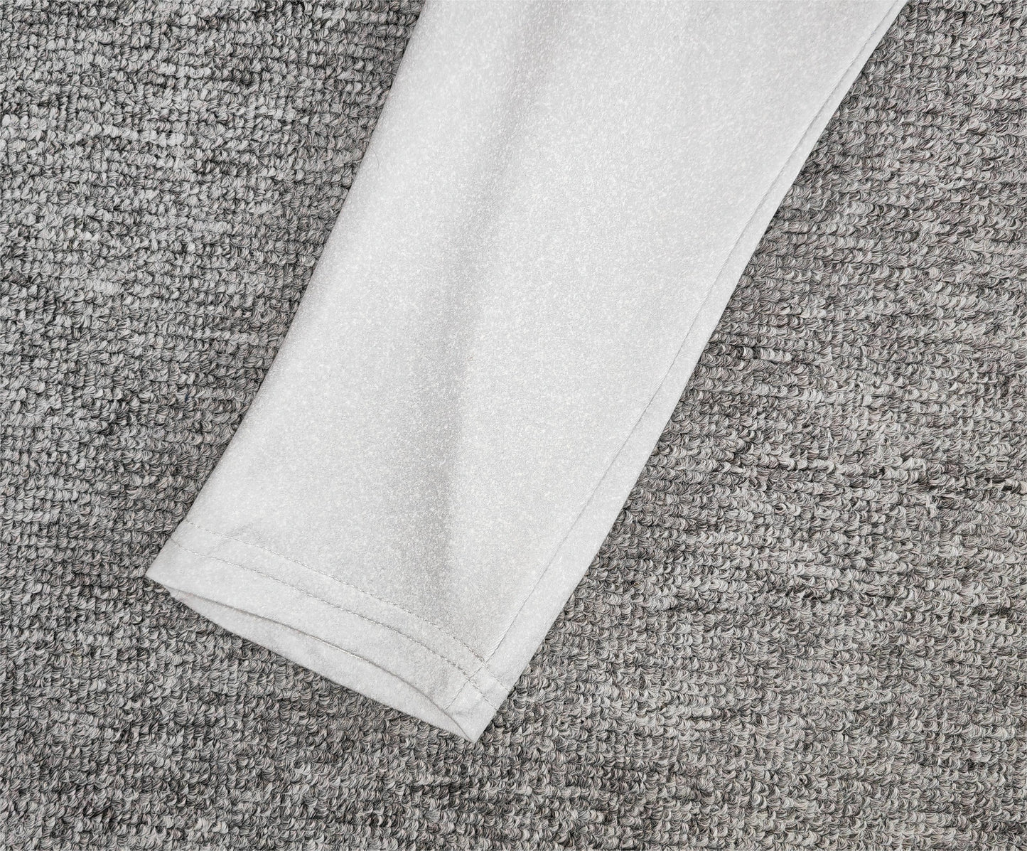 JO | Casual and fashionable winter T-shirt