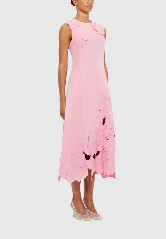 JO | Sleeveless midi dress with sophisticated trims and trendy design