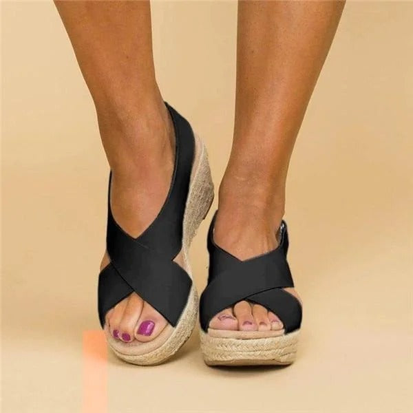 JO | Elegant wedge sandals