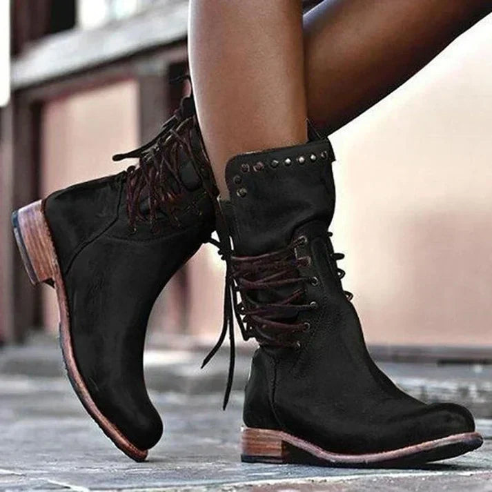 JO | Vintage leather lace-up boots