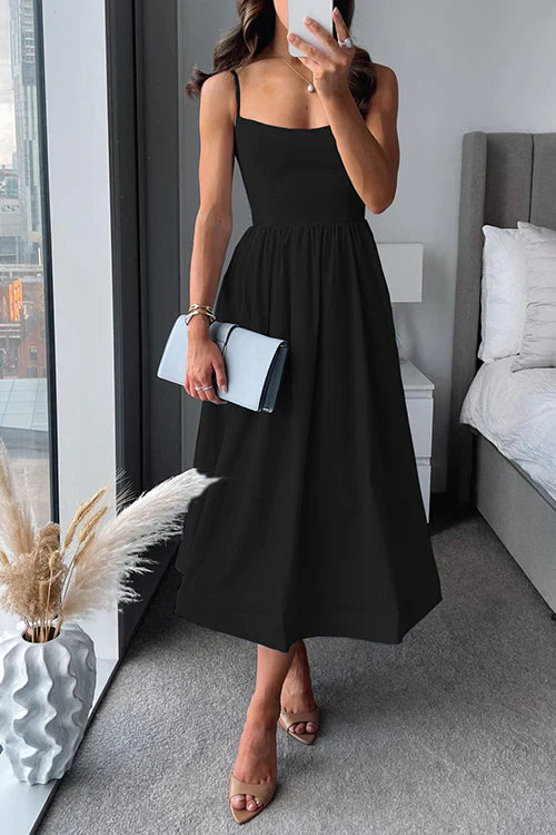 JO | Fitted midi dress with spaghetti straps