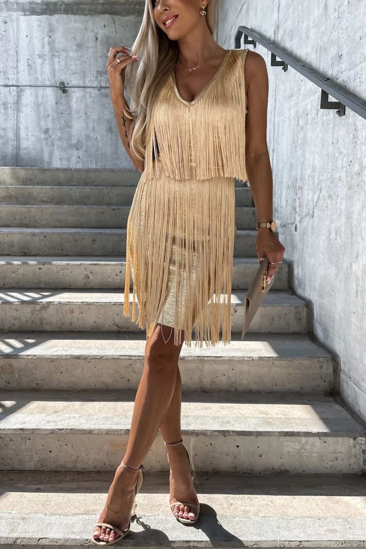 JO | Sleeveless mini dress with V-neck and tassels