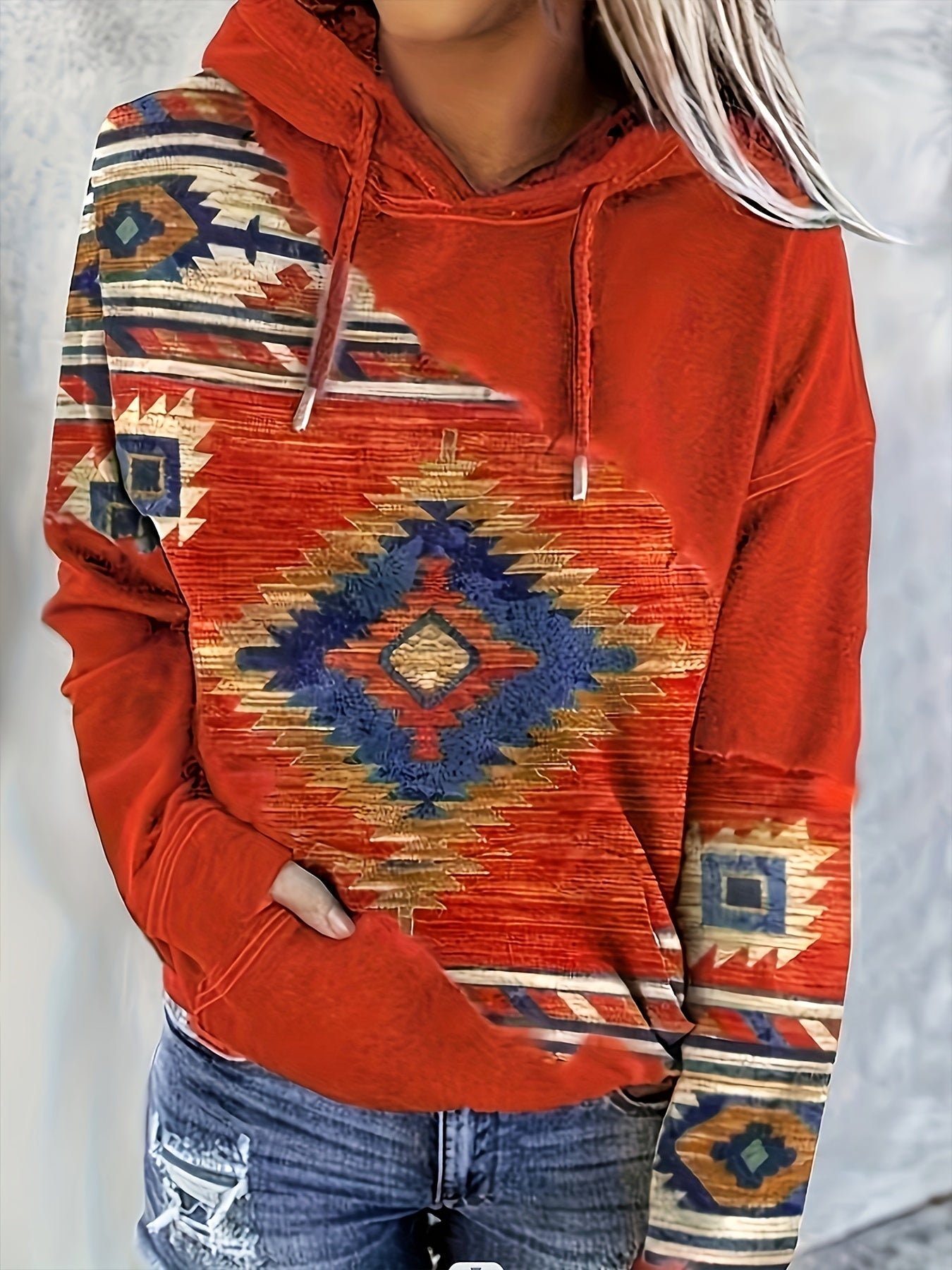 JO | Hoodie with Aztec pattern