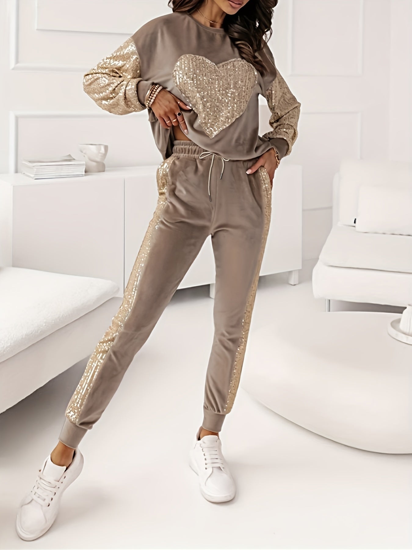 JO | Stylish and elegant winter dress