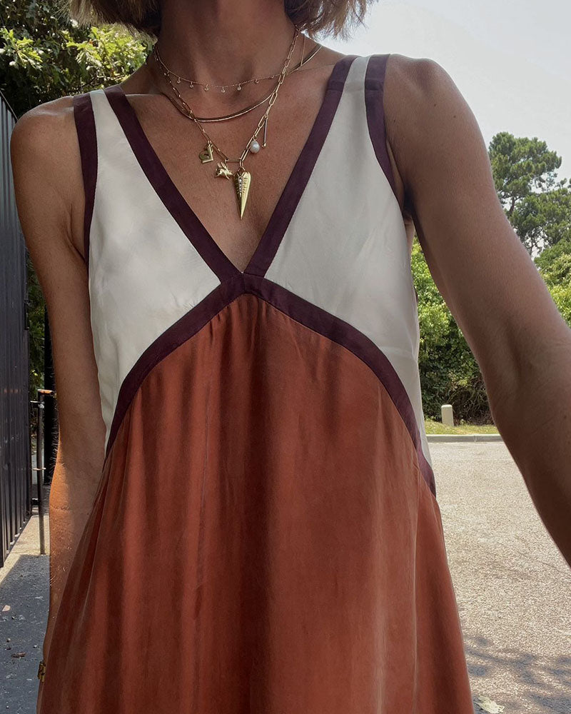 JO | Lightweight maxi dress with V-neckline