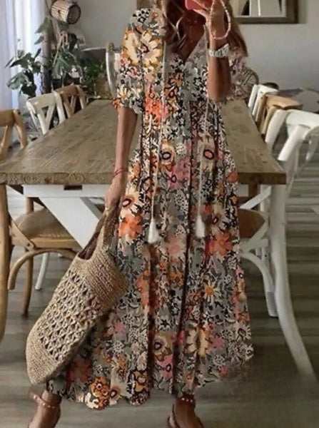 JO | Women's dresses Midi dress with beard print and V-neckline
