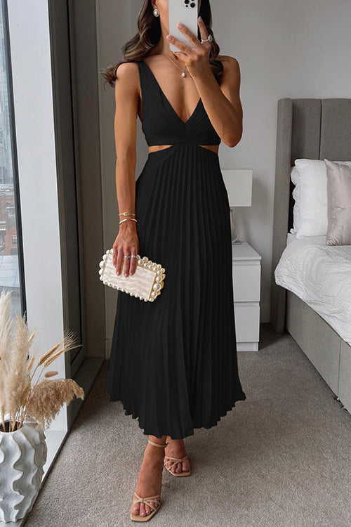 JO | V-neck pleated maxi dress