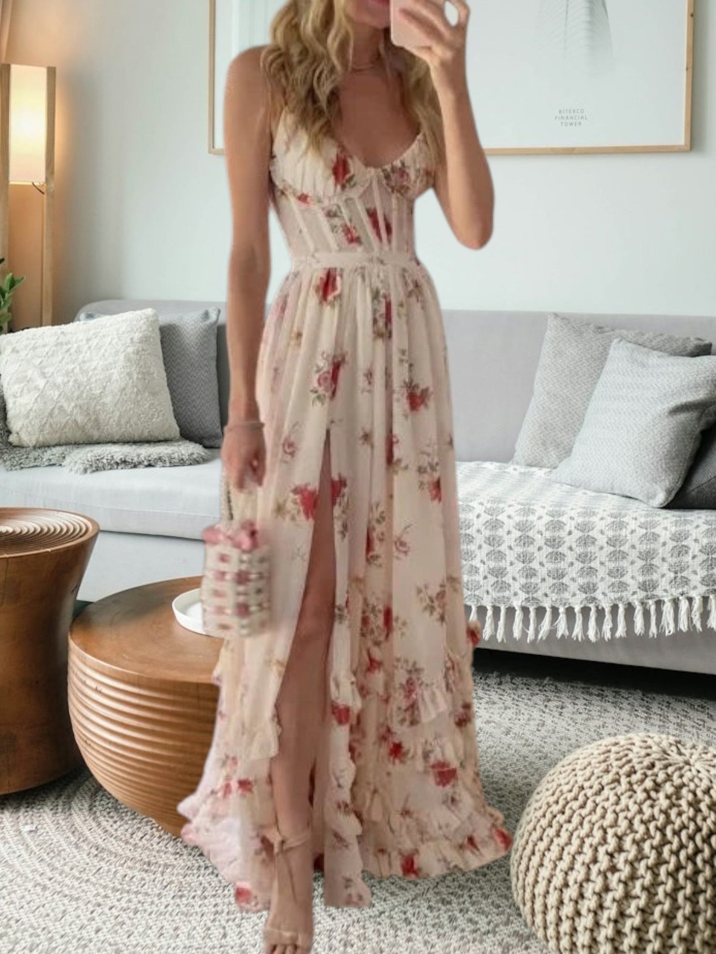 JO | Elegant festive lace midi dress with floral details and sleeveless for women