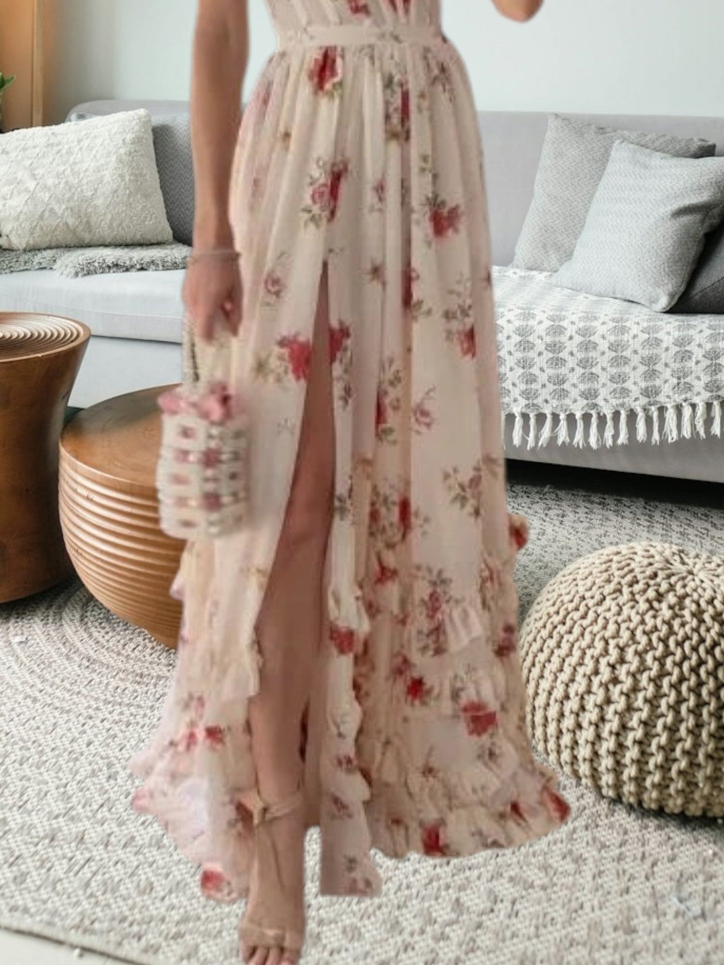 JO | Elegant festive lace midi dress with floral details and sleeveless for women