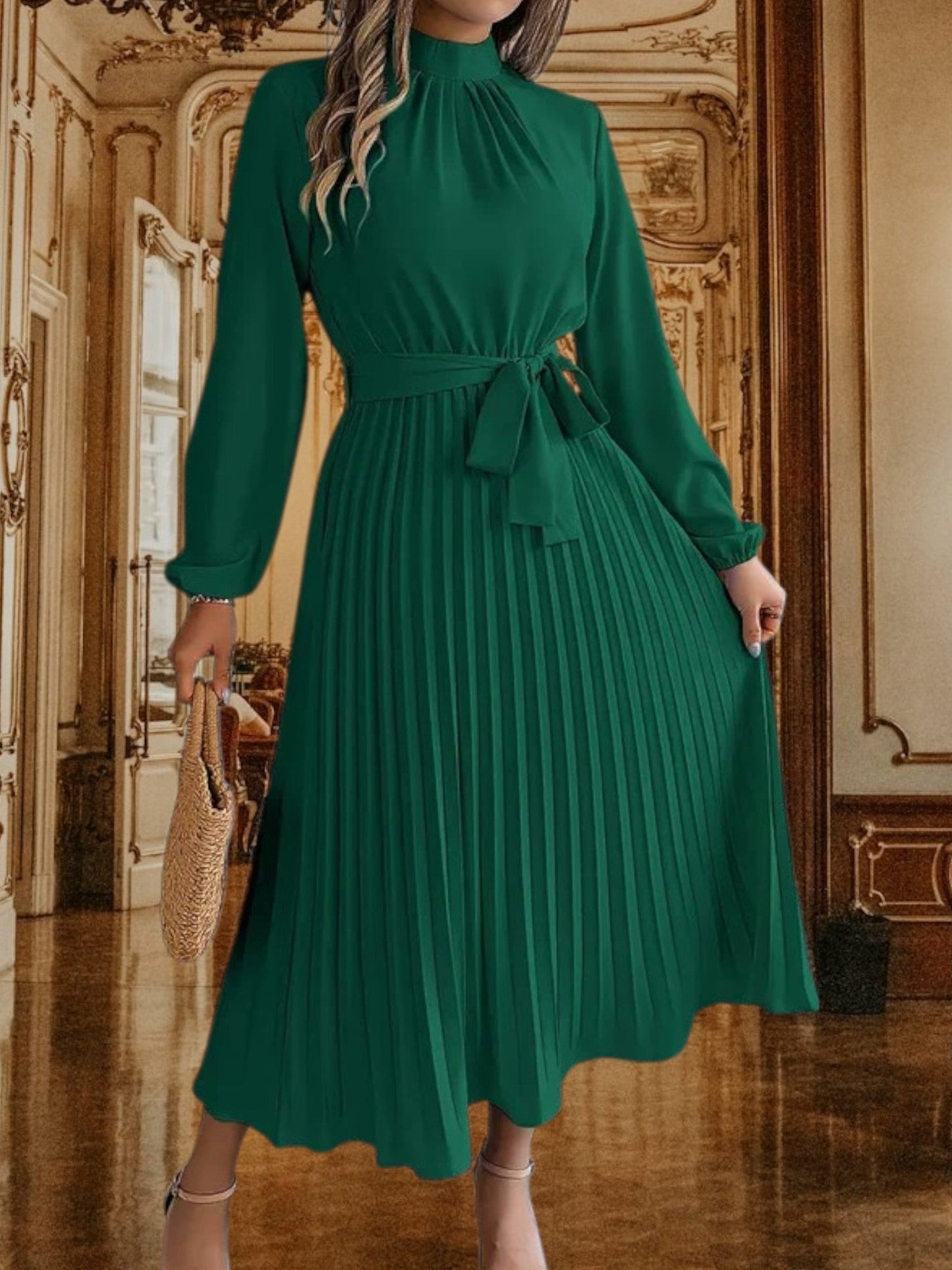 JO | Pleated midi dress with waist belt and long sleeves