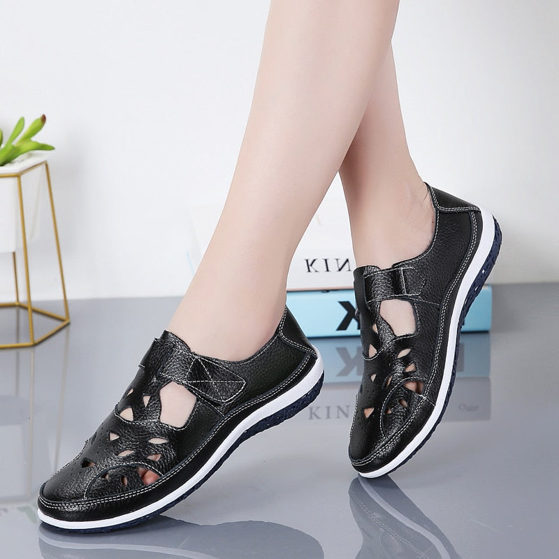 JO | Elegant and airy sandals