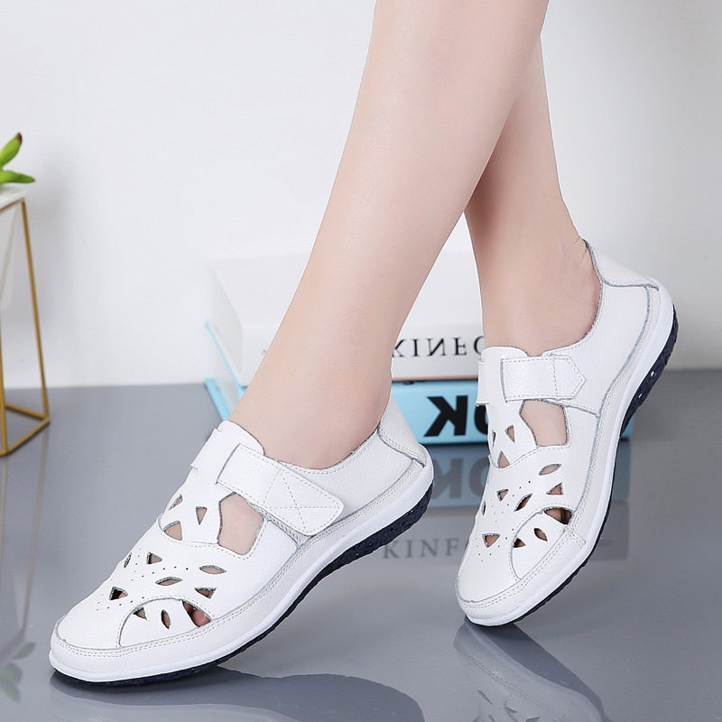 JO | Elegant and airy sandals