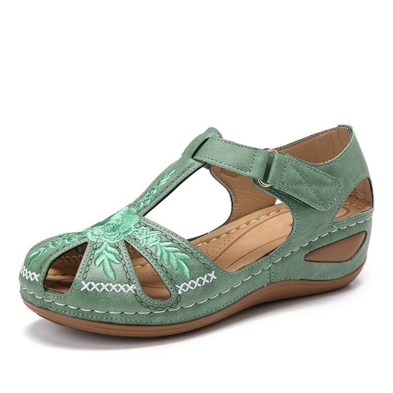 JO | Lively and lightweight sandals