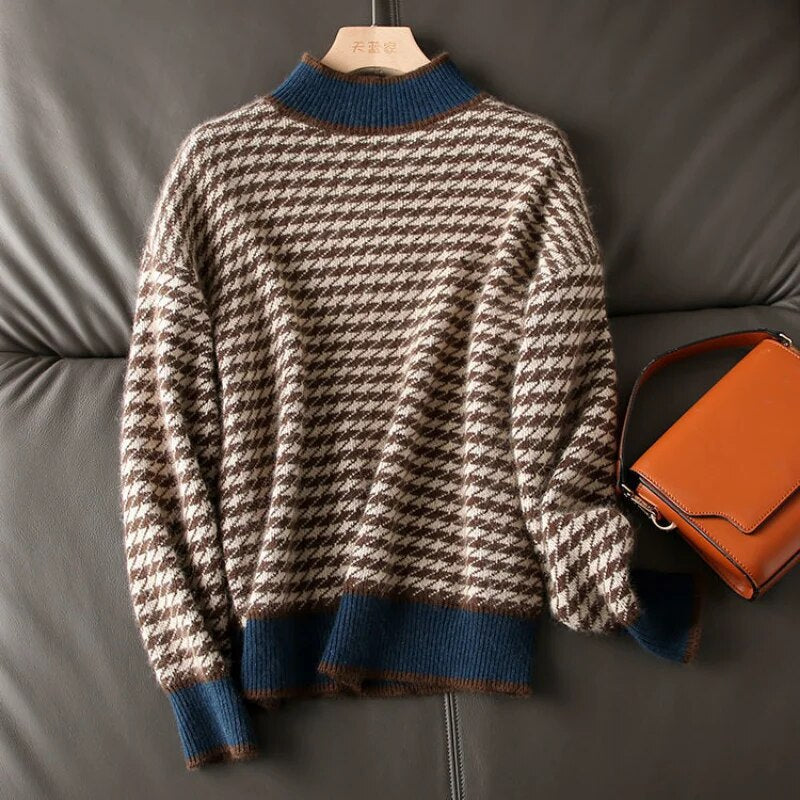JO | Elegant, loose sweater with check pattern