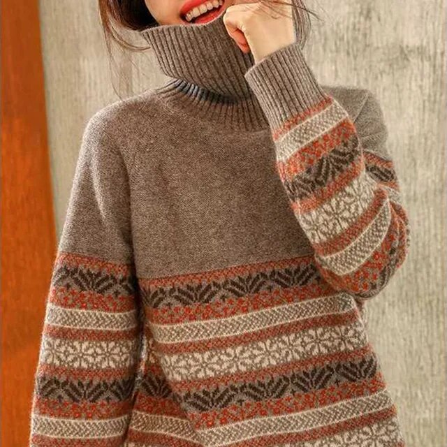 JO | Elegant sweater with vintage pattern