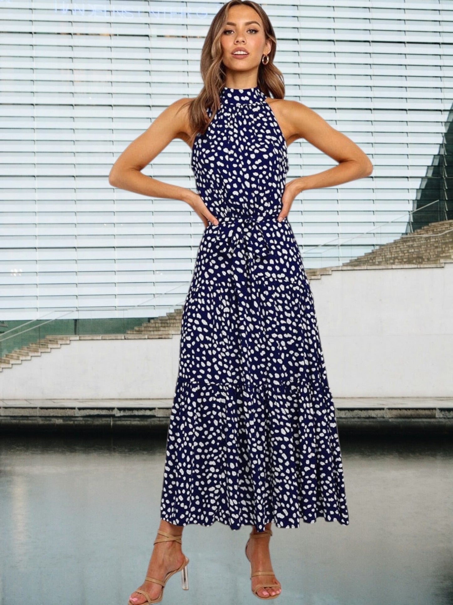 JO | Playful midi dress with polka dots and waist belt