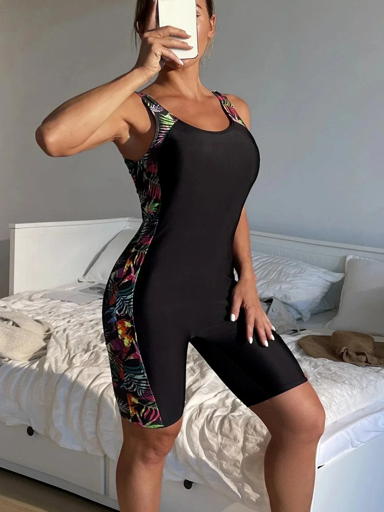 JO | One-piece women's swimsuit knee-length