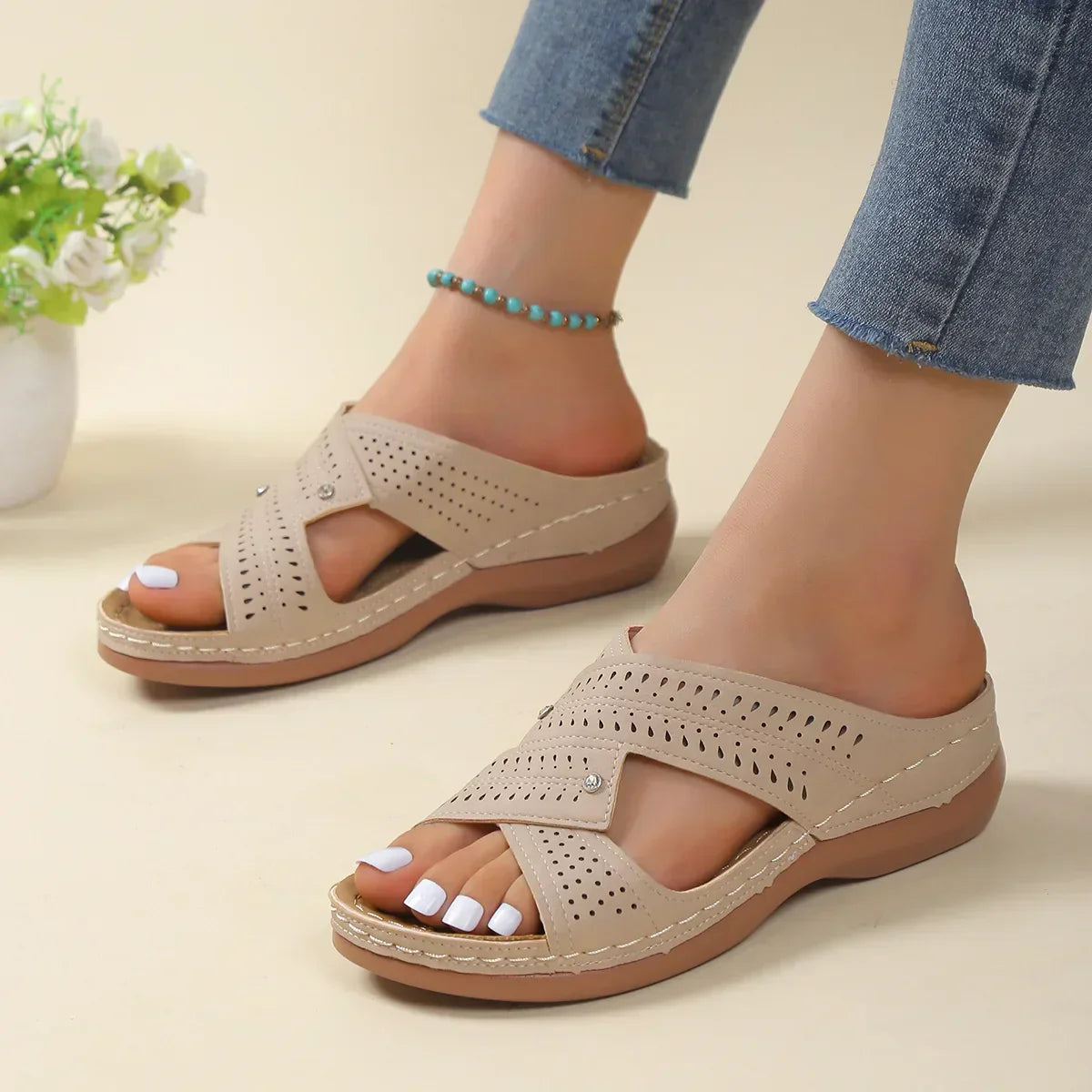 JO | Versatile and airy sandals