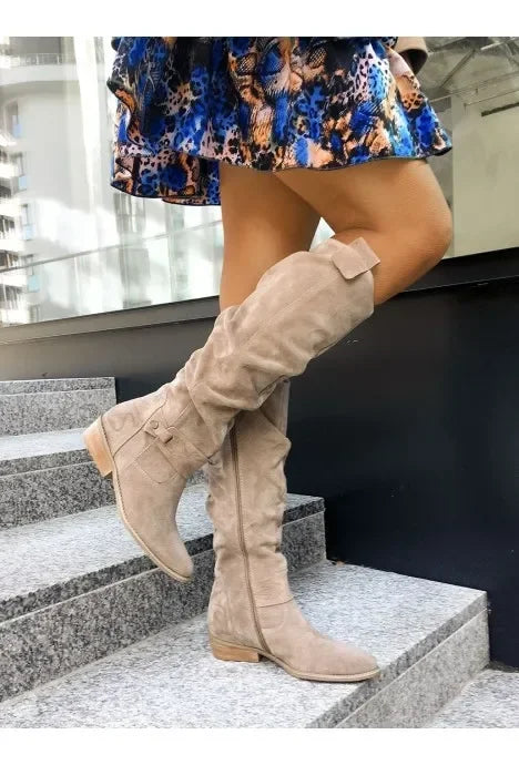 JO | Suede knee-high boots with side zipper
