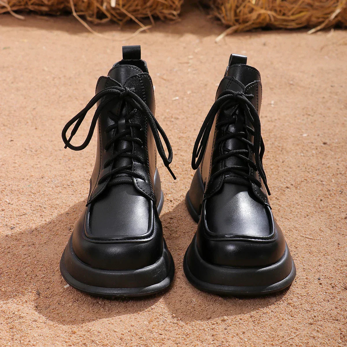 JO | Brown leather lace-up ankle boots