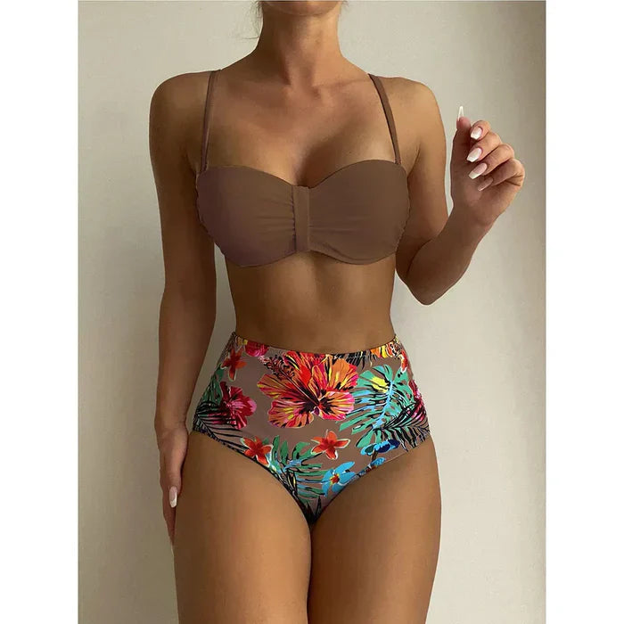 JO | Chic bikini with high waist and floral design