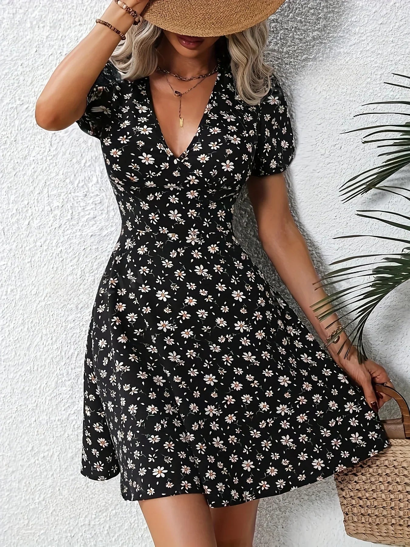 JO | Summer Women Floral Print Mini Dress V-Neck Puff Sleeves Casual Vacation Dress for Going Out and Party