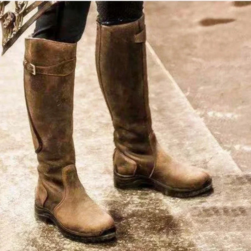 JO | Robust knee-high leather boots