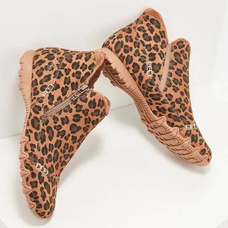 JO | leopard print ankle boots with faux fur lining