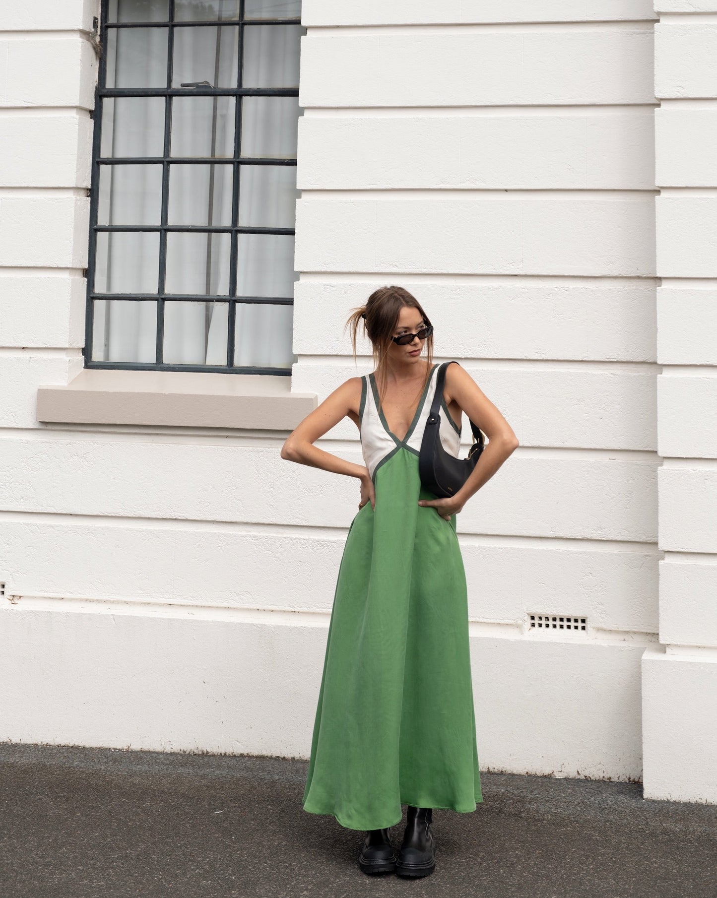 JO | Lightweight maxi dress with V-neckline
