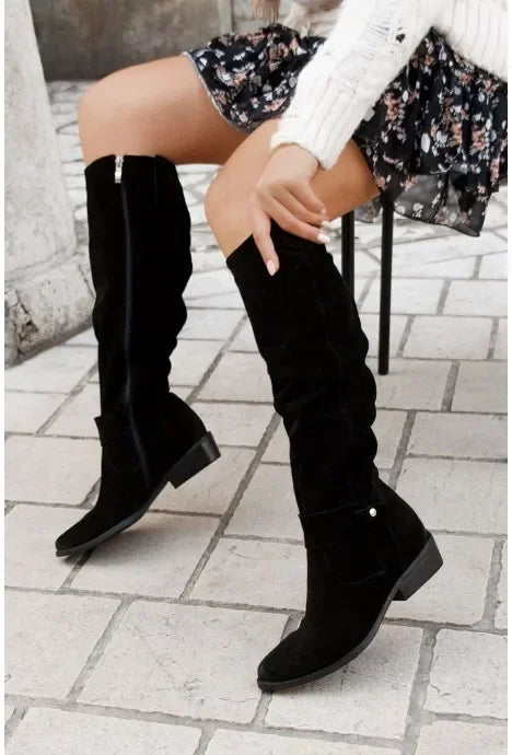 JO | Suede knee-high boots with side zipper