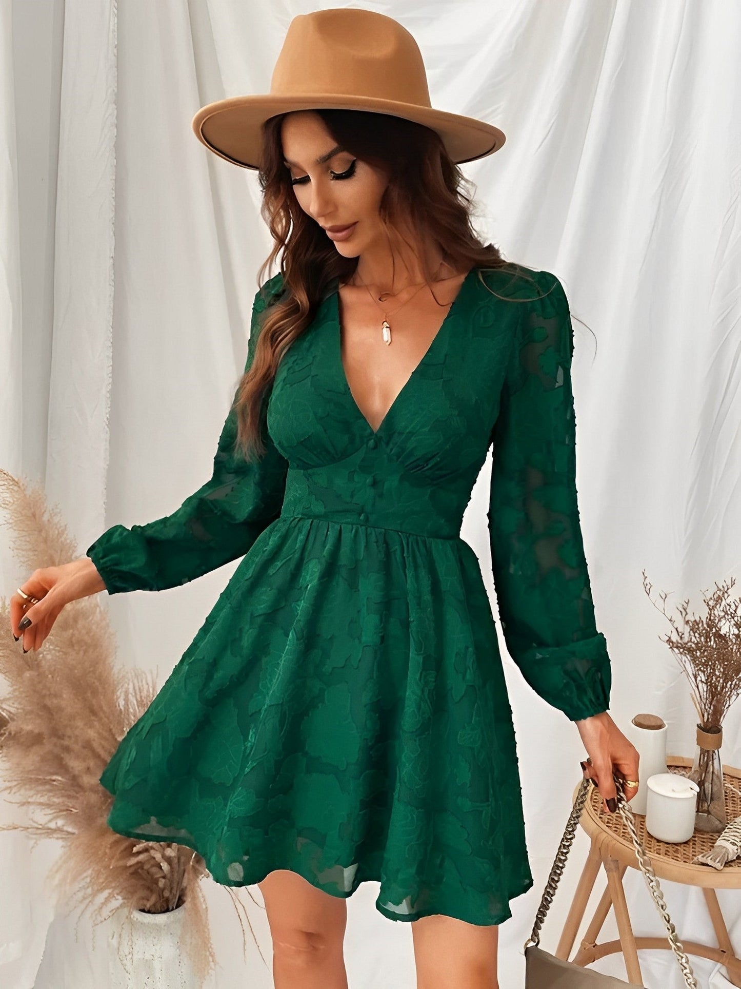 JO | a versatile mini dress for special occasions in green