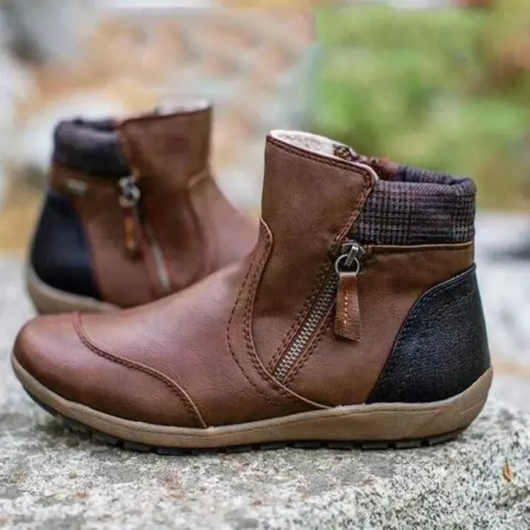 JO | Classic ankle boot with zipper