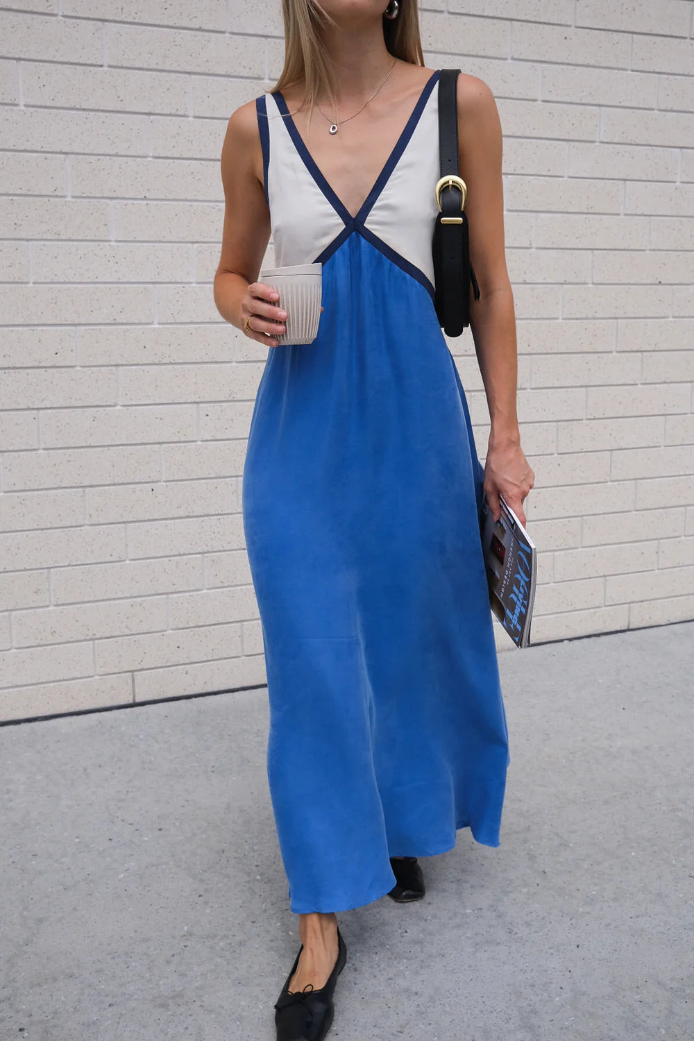 JO | Lightweight maxi dress with V-neckline
