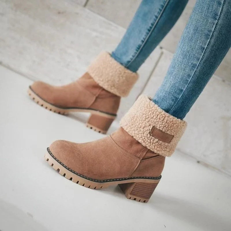 JO | Cozy fold-over ankle boots with chunky heel