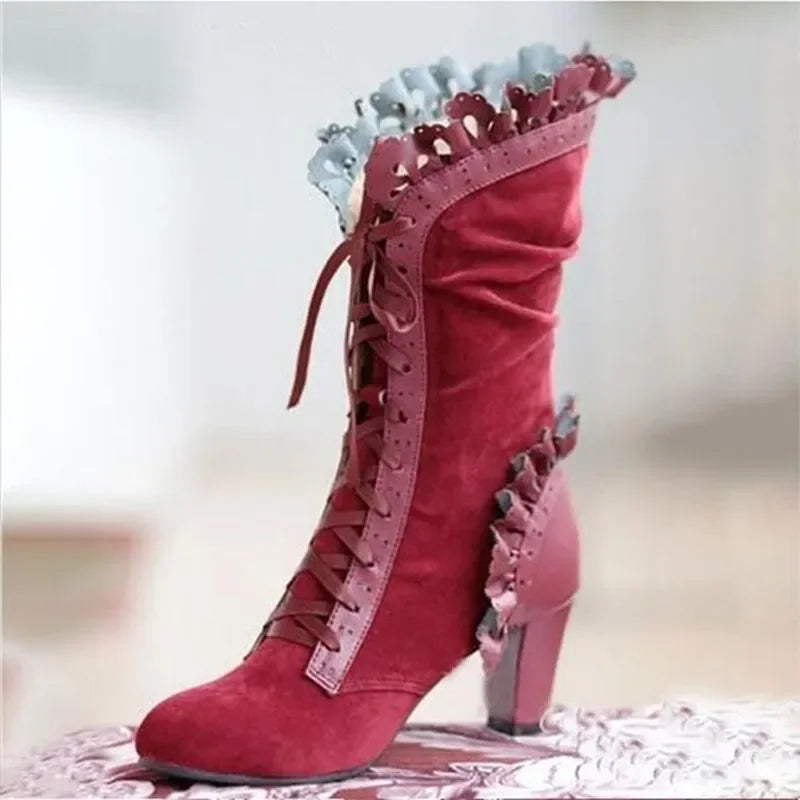 JO | Victorian-inspired lace-up boots with heel