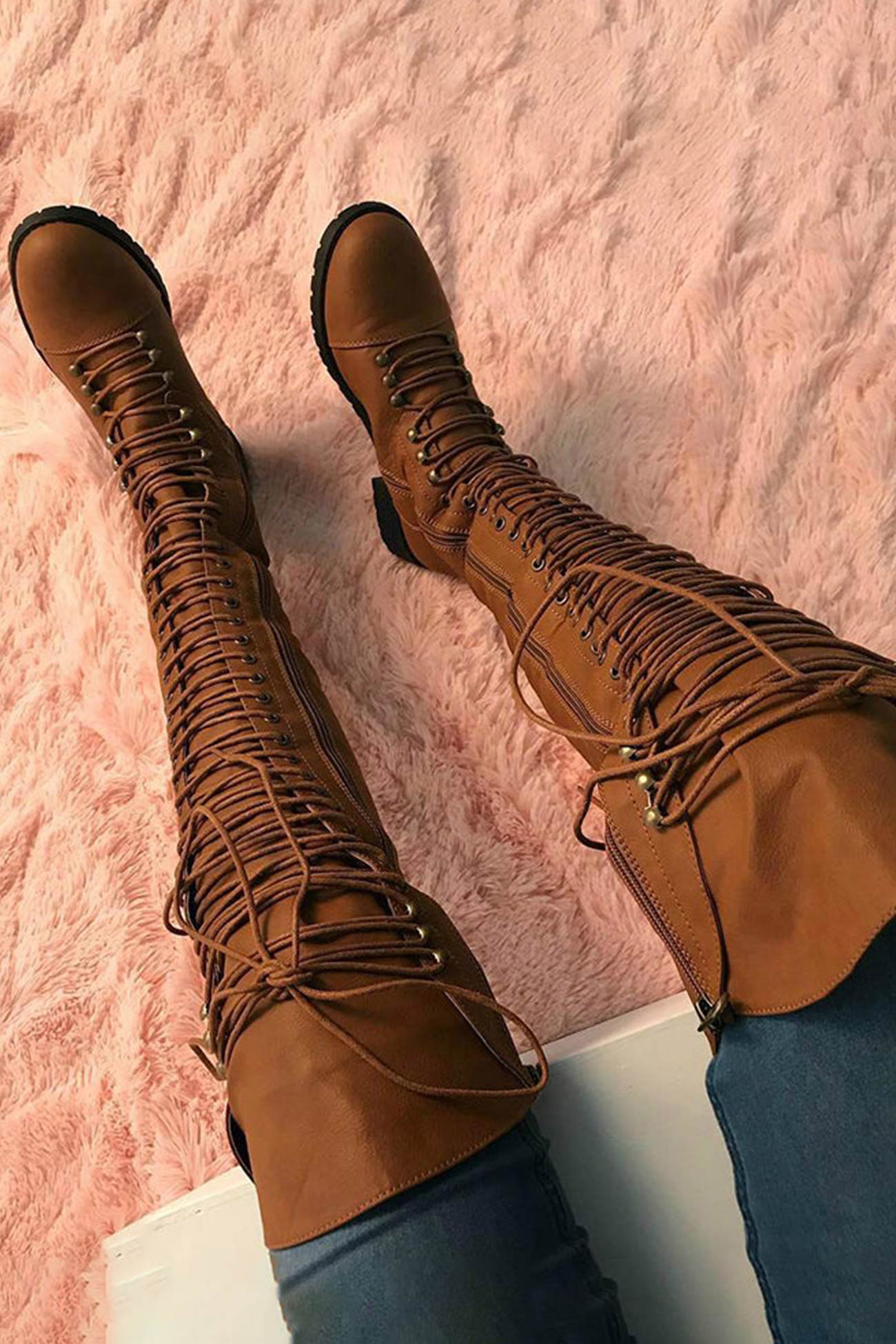 JO | Over-the-knee boots with laces