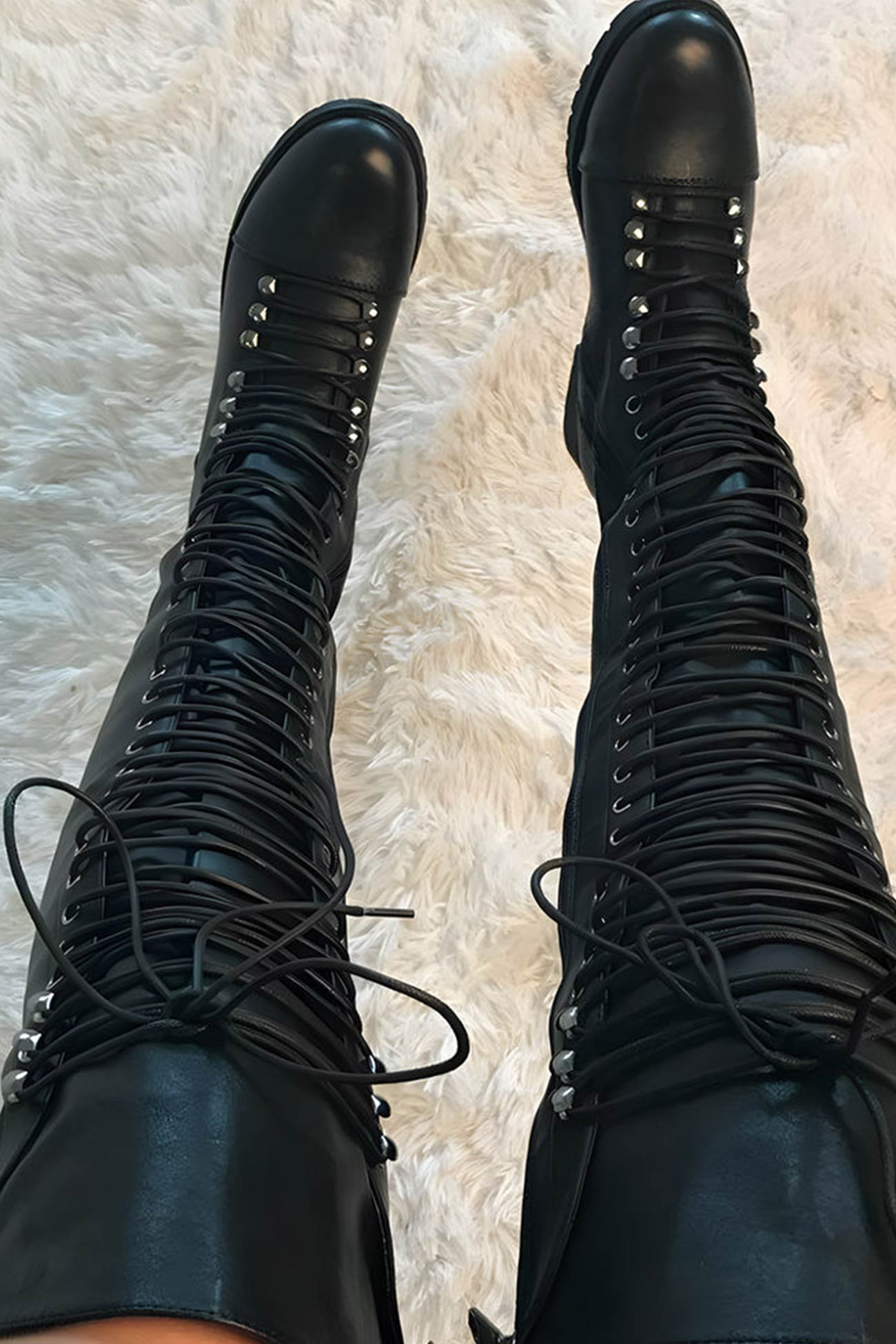 JO | Over-the-knee boots with laces